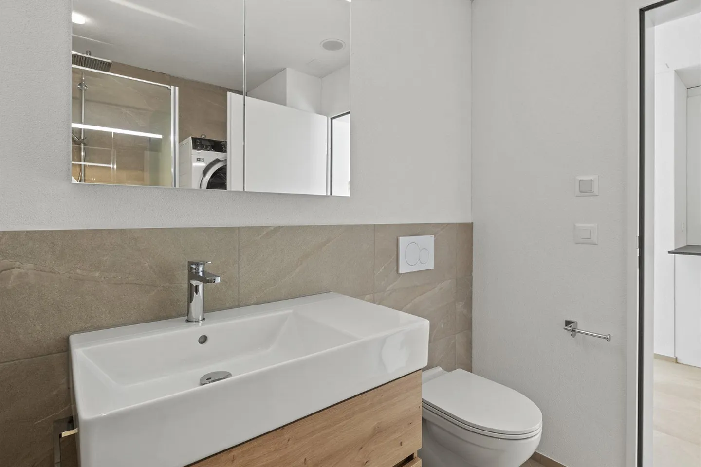 Modern Studio in New Building "Schellenrainpark" - Photo 6 of 10