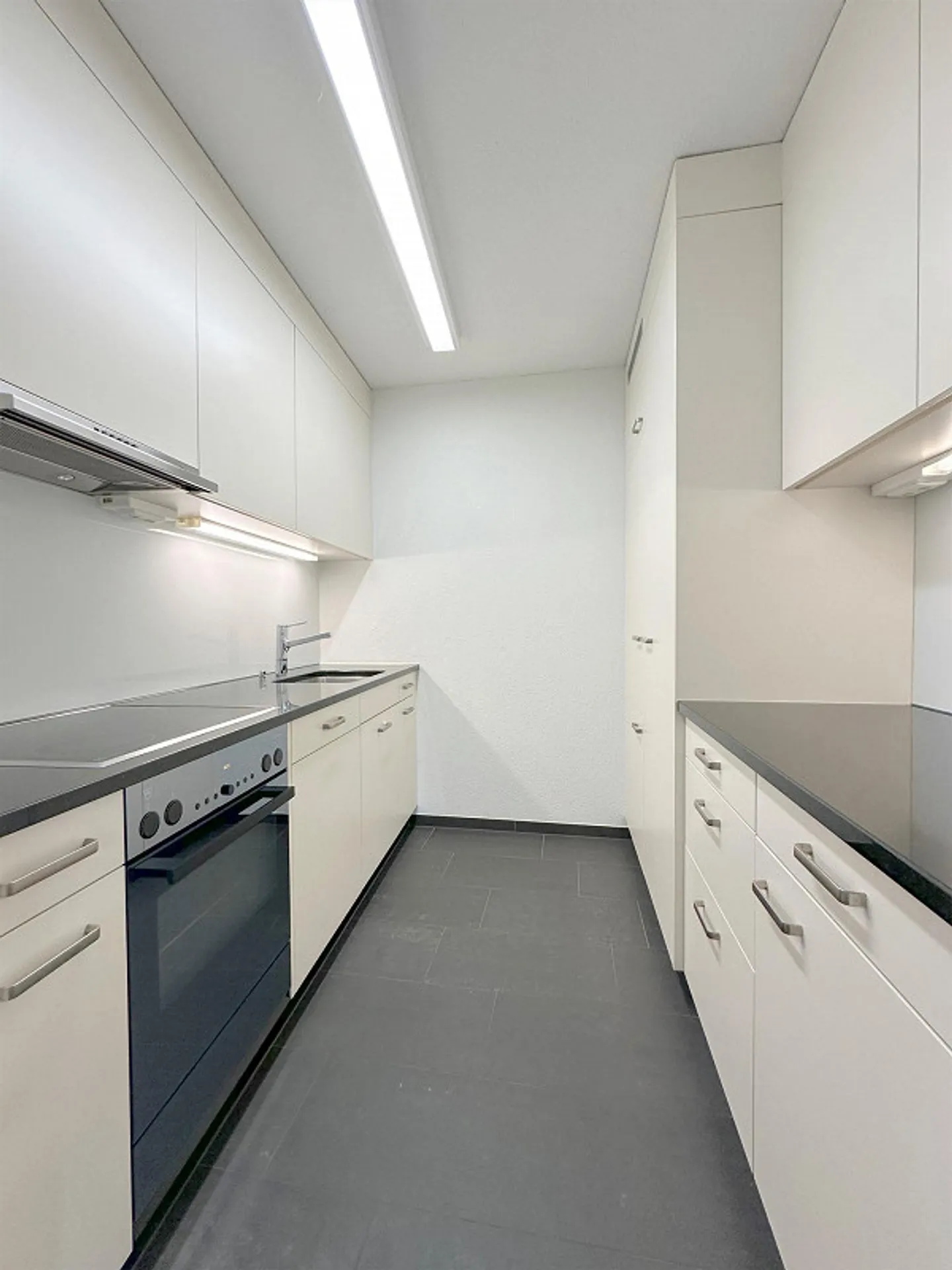 Usine Rouge et lac de Zurich - les deux très proches ! - Photo 3 sur 4