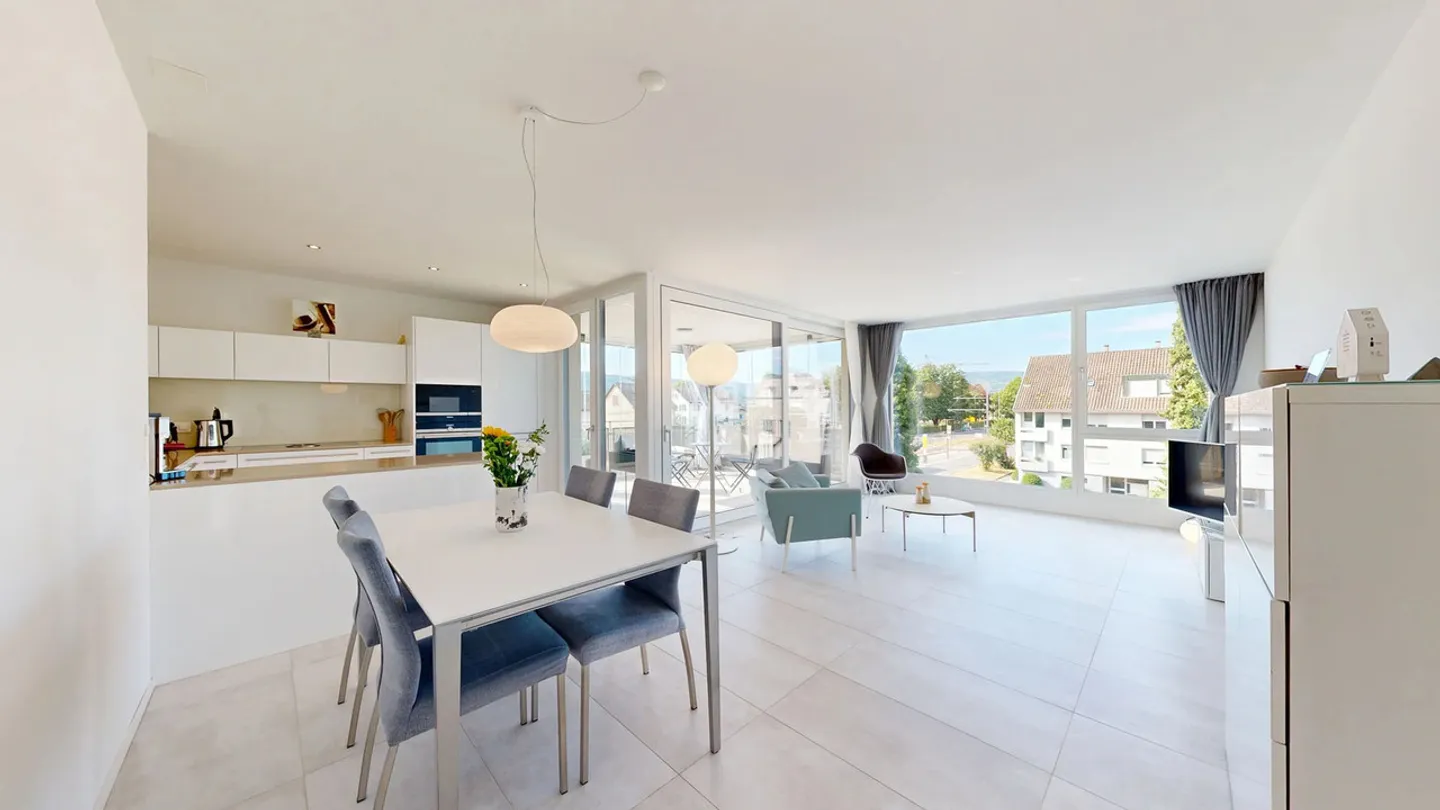 Modernes Apartment mit Balkon - Foto 1 von 19
