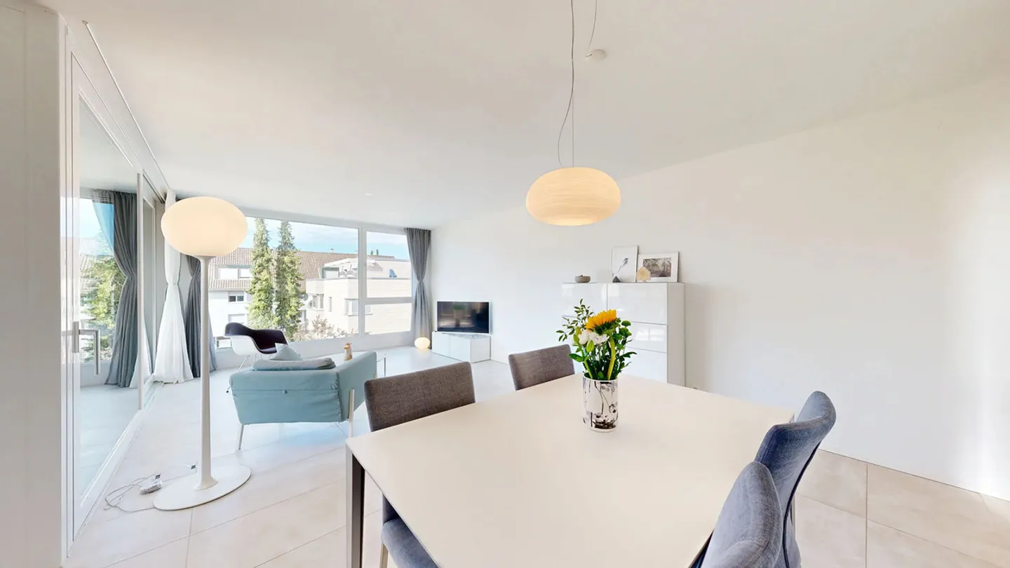 Modernes Apartment mit Balkon - Foto 6 von 19