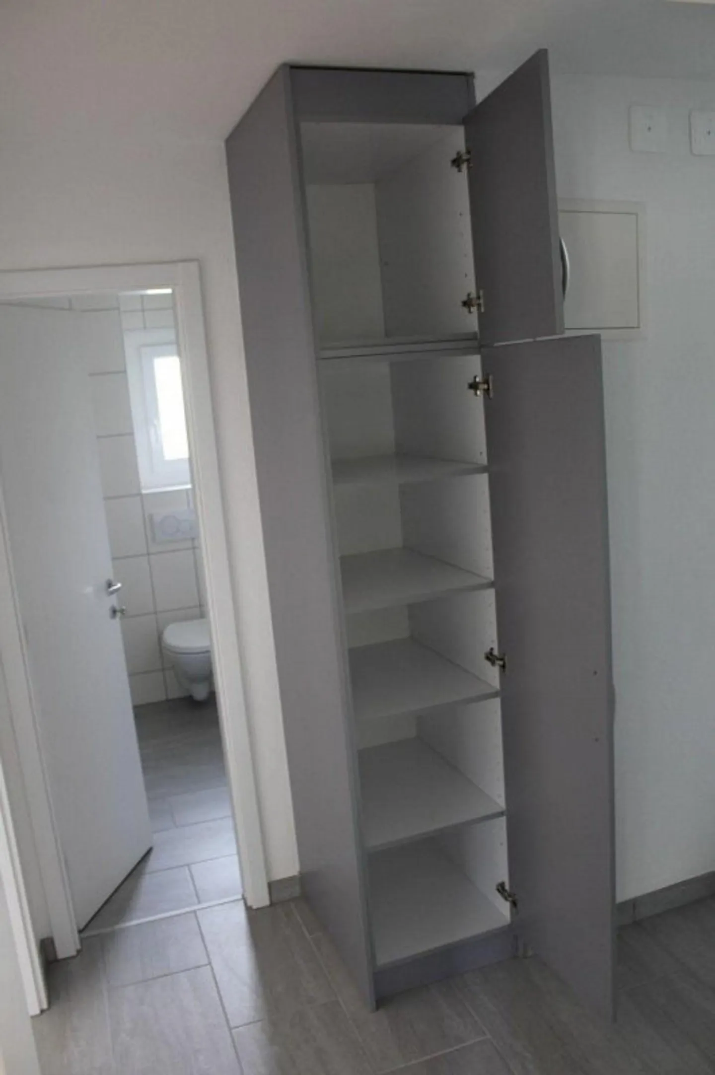 Appartamento affascinante con 4 stanze in una posizione tranquilla a Zuchwil - Foto 9 di 10
