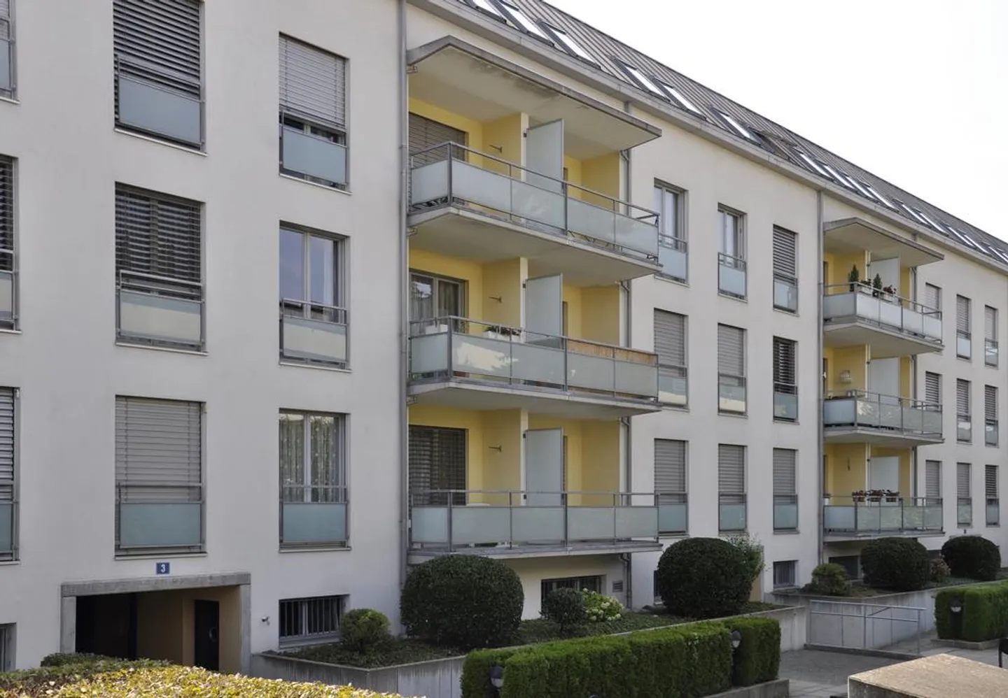 Einstellplätze zu Vermieten in Schwamendingen - Foto 1 von 1