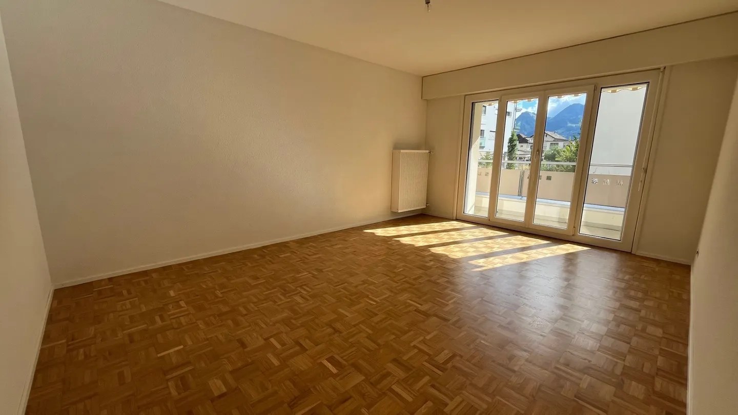 Appartamento ristrutturato con vista montagna - Foto 5 di 8