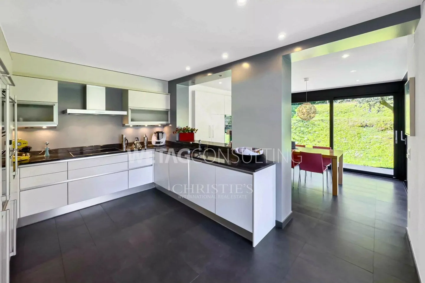 Lugano–Riva San Vitale: Villa moderna con vista mozzafiato su ... - Foto 6 di 13