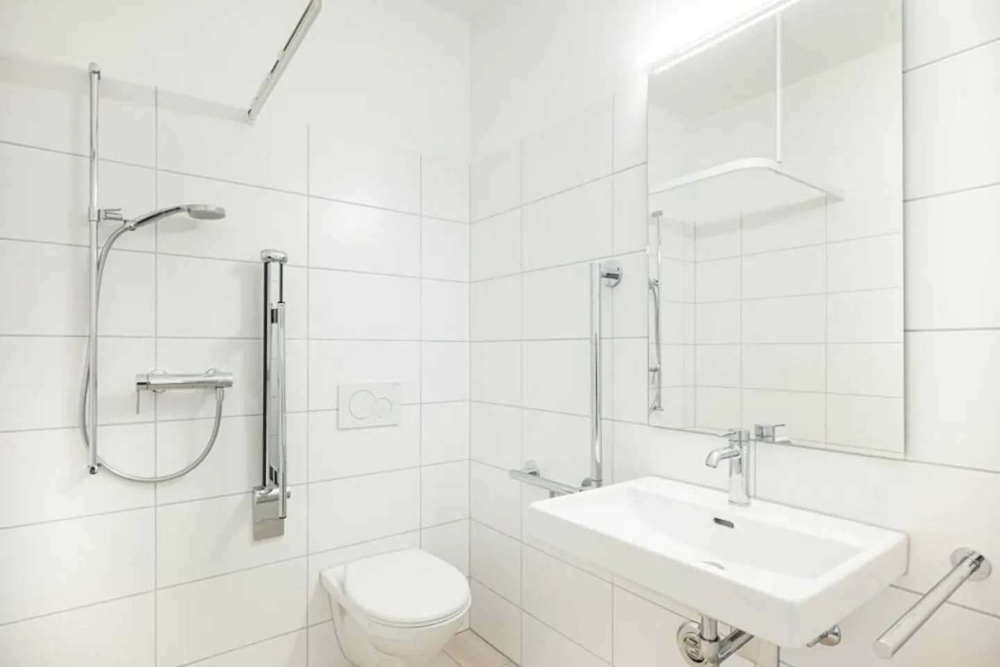 Spazio ufficio in affitto - Foto 2 di 4