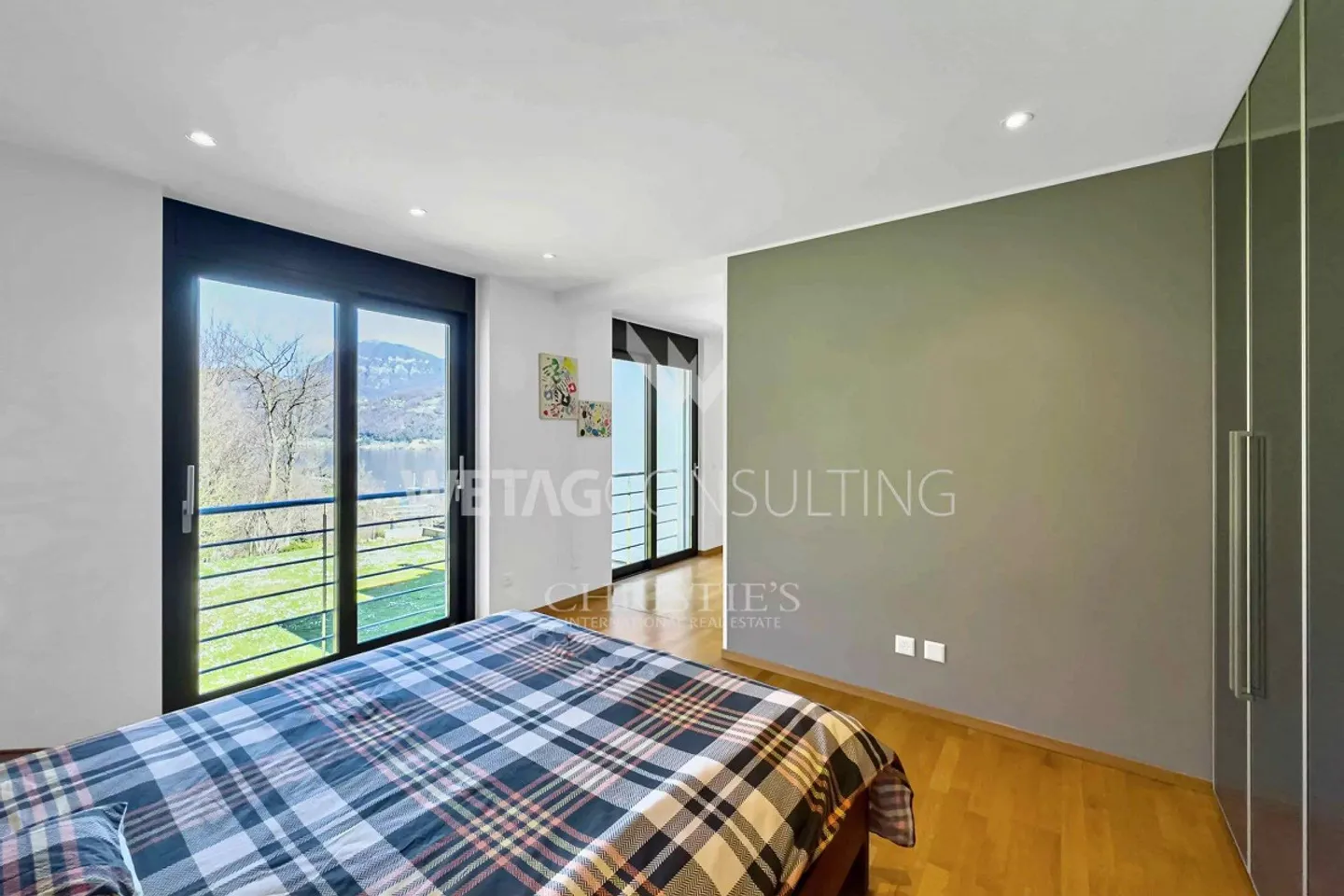 Lugano–Riva San Vitale: Villa moderna con vista mozzafiato su ... - Foto 10 di 13