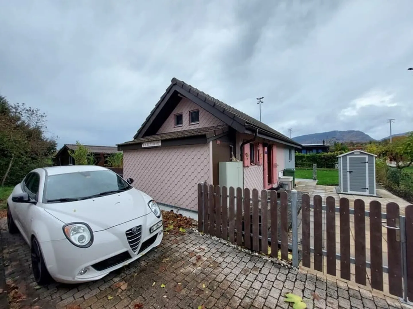 Charmantes Chalet in ruhiger Umgebung, in unmittelbarer Nähe des Sees - Foto 4 von 10