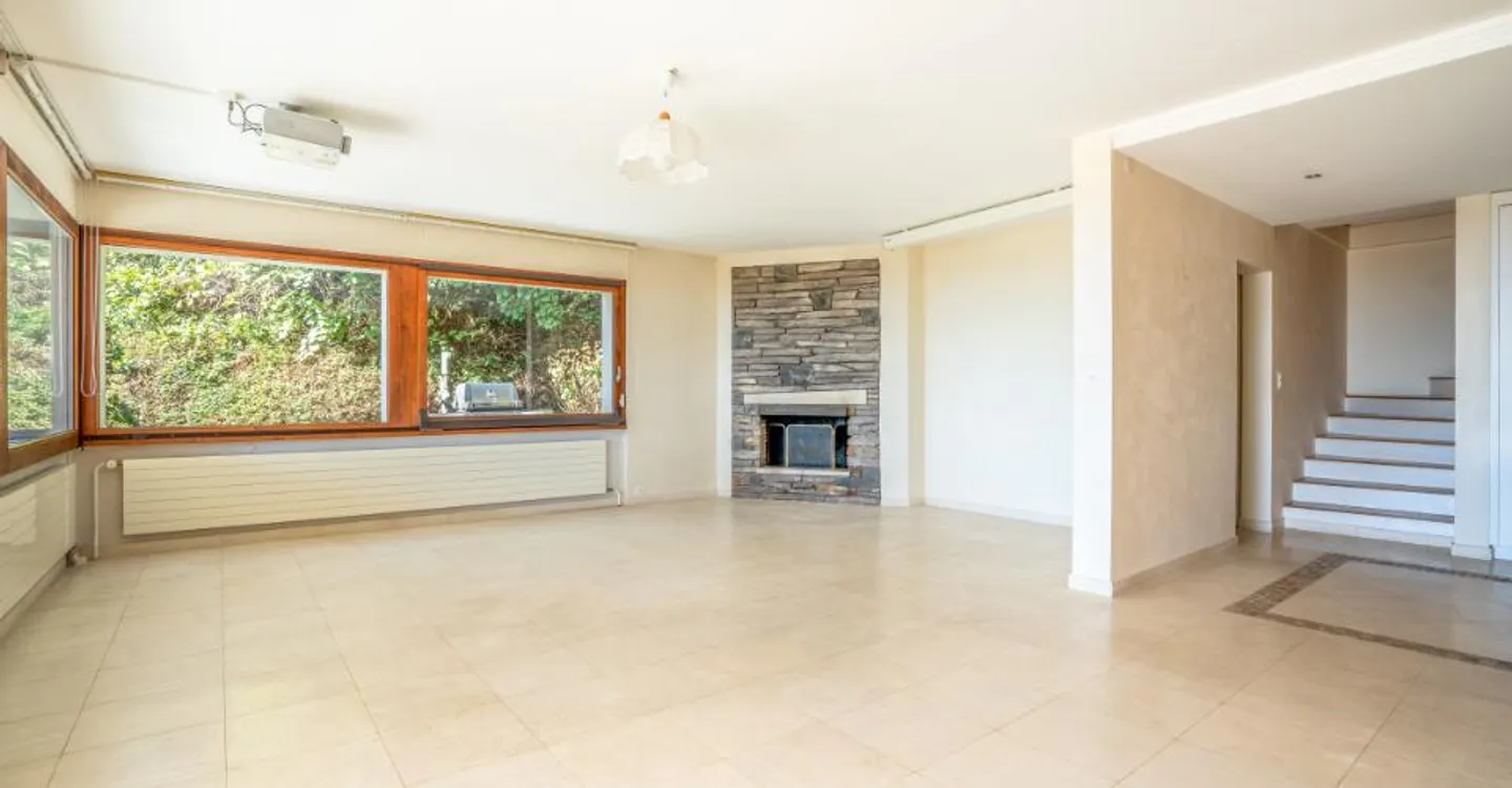 FAMILY VILLA WITH PANORAMIC VIEW - Photo 4 of 11