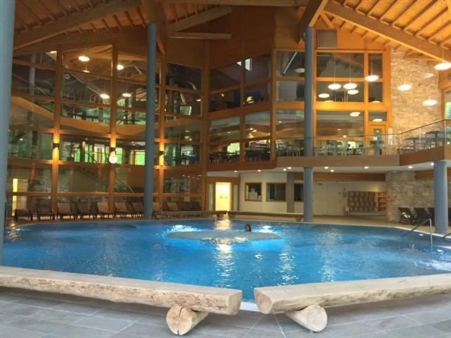 Beautiful furnished 3.5-room apartment of 69.66 m2 + parking space in garage, cellar and ski storage - Photo 5 of 13