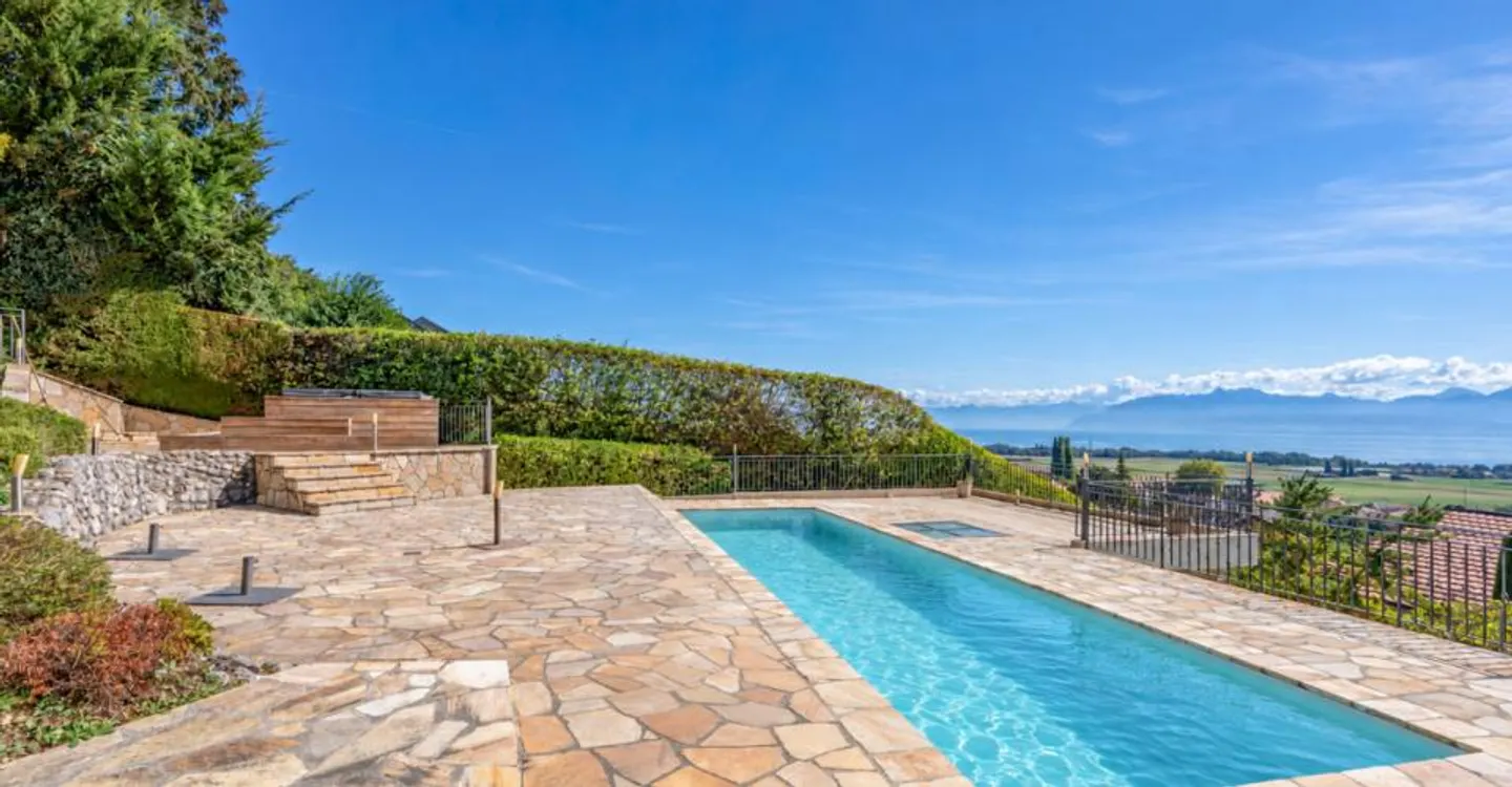 FAMILY VILLA WITH PANORAMIC VIEW - Photo 3 of 11