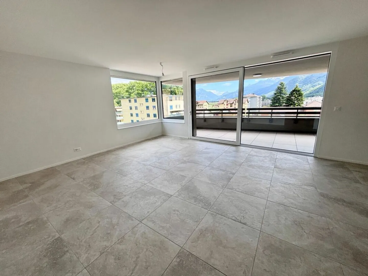 Magnifico appartamento nuovo di 3,5 locali - Foto 2 di 11