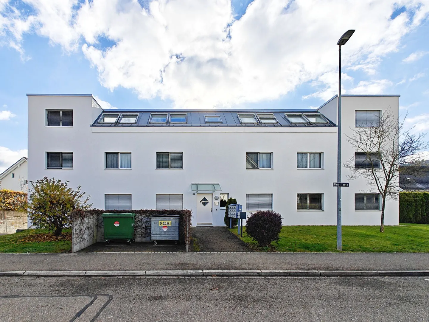 Sunny 4.5-room apartment on the ground floor - Photo 1 of 13