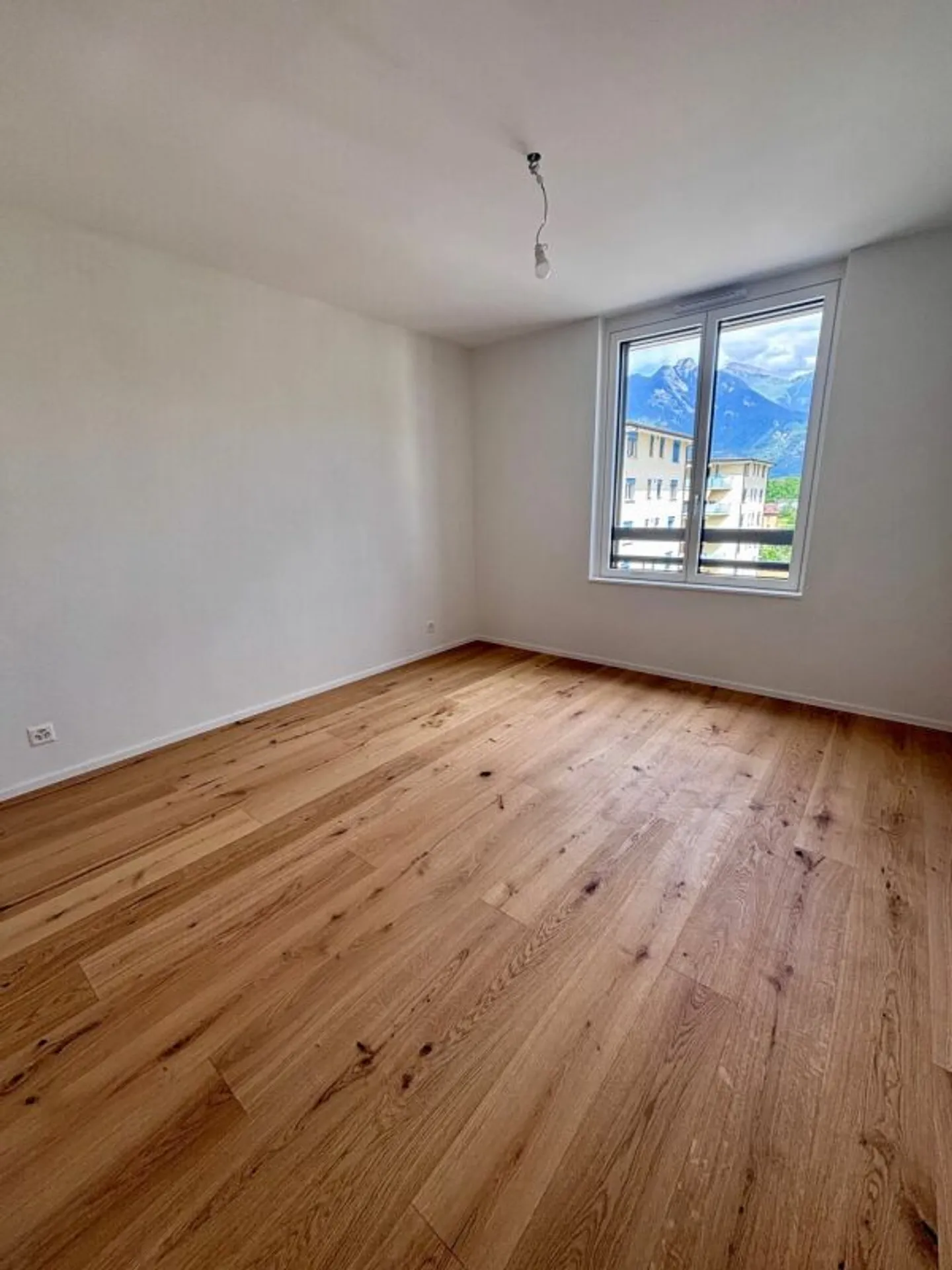 Magnifico appartamento nuovo di 3,5 locali - Foto 6 di 11