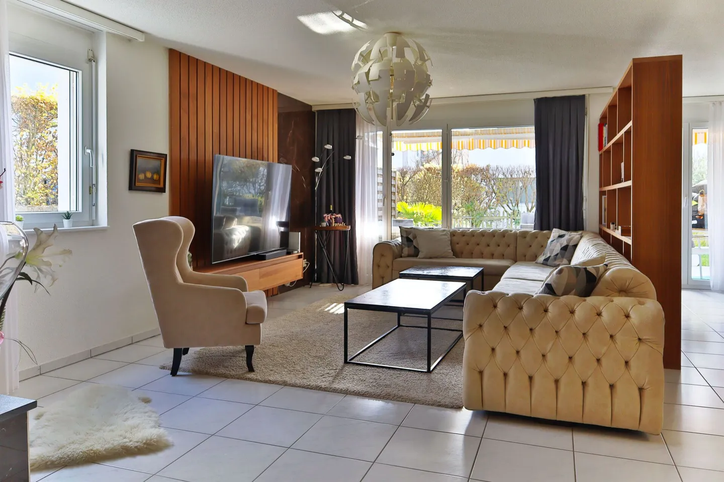 Sunny 4.5-room apartment on the ground floor - Photo 2 of 13