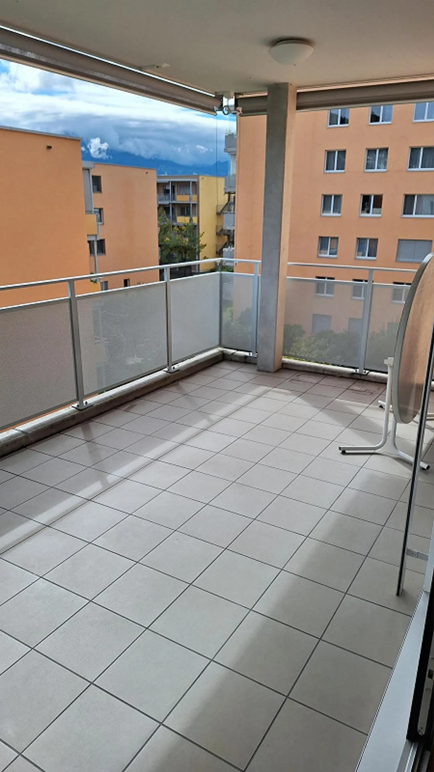 4.5 Zimmer-Wohnung - Foto 3 von 8