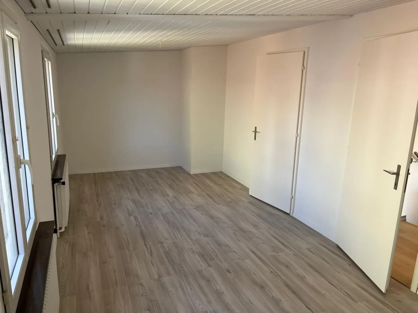 Appartamento recentemente ristrutturato con stufa svedese, garage e posto auto - Foto 7 di 14
