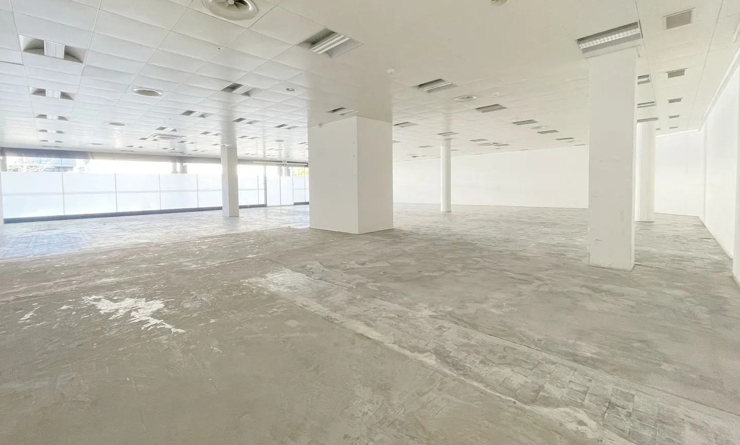Espace Commercial avec Haute Visibilité - Photo 7 sur 8