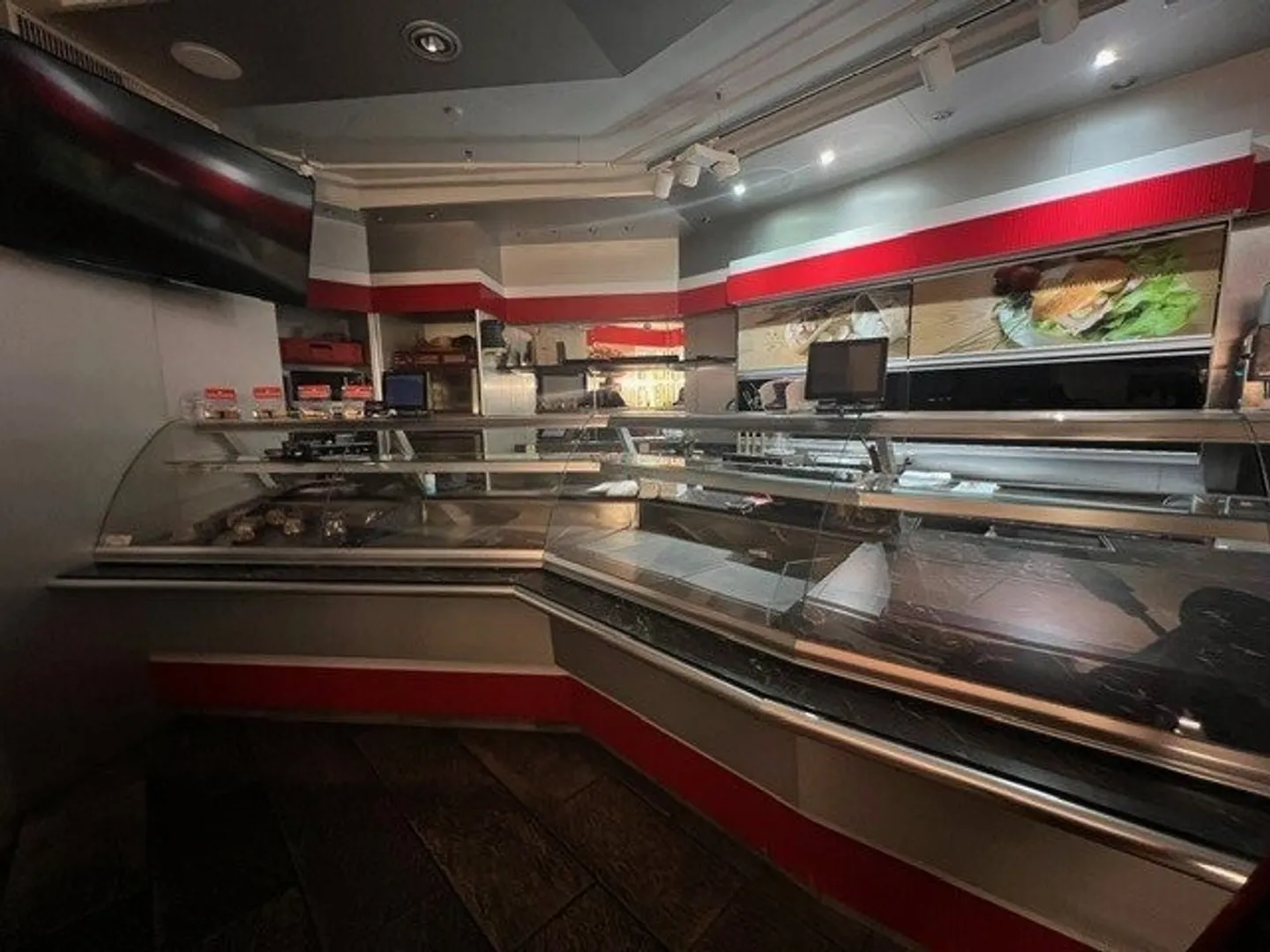 Espace de vente dans un emplacement privilégié au City Märt Aarau - Photo 5 sur 11