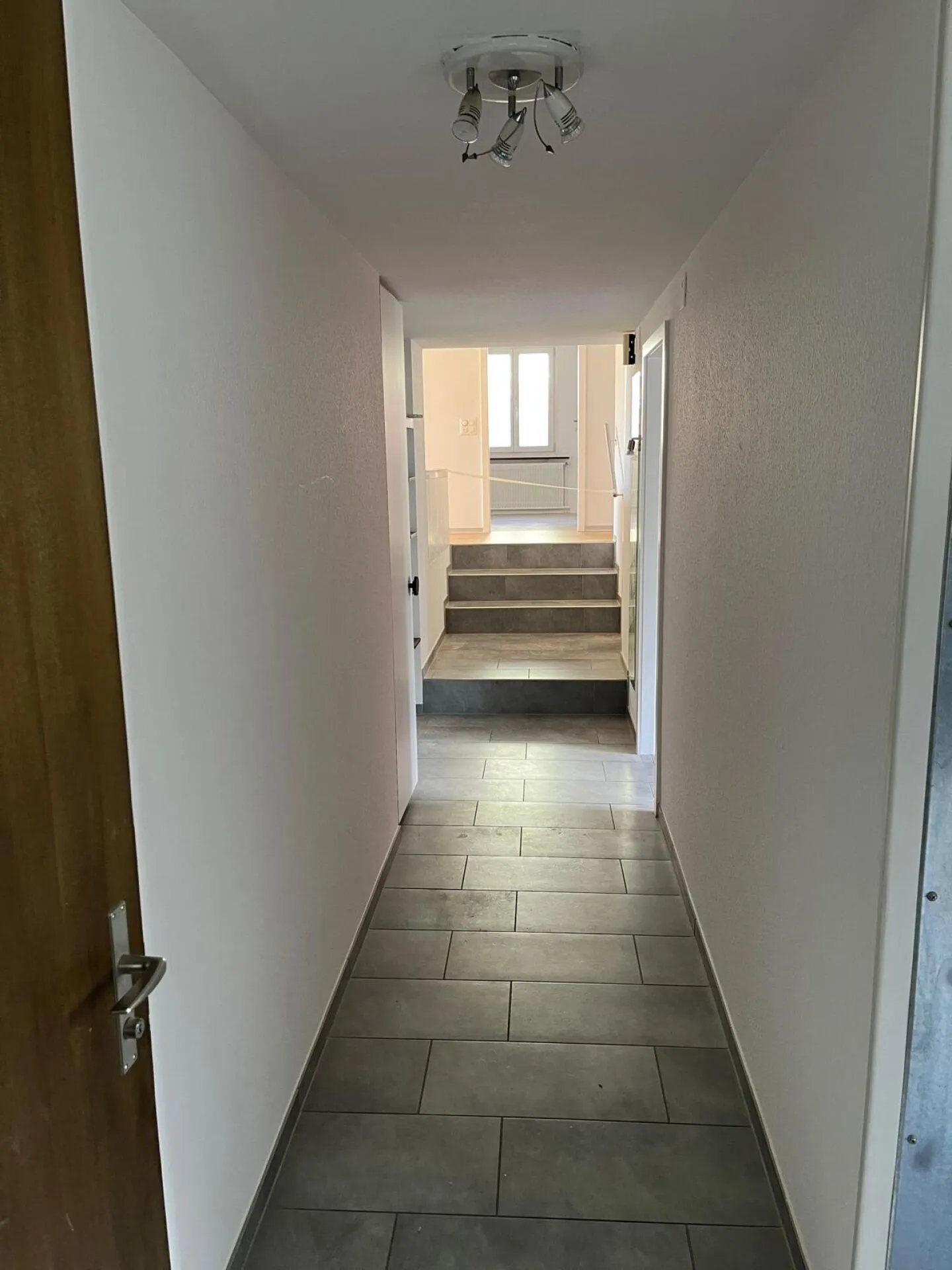 Appartamento recentemente ristrutturato con stufa svedese, garage e posto auto - Foto 14 di 14