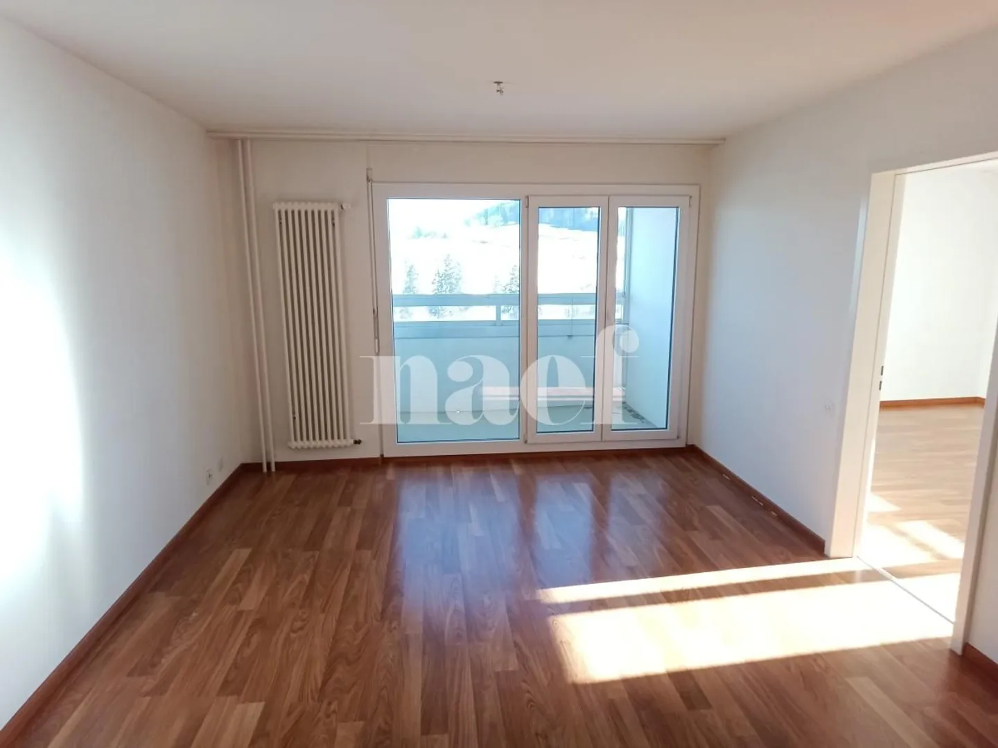 Appartement rénové avec balcon - Photo 4 sur 7