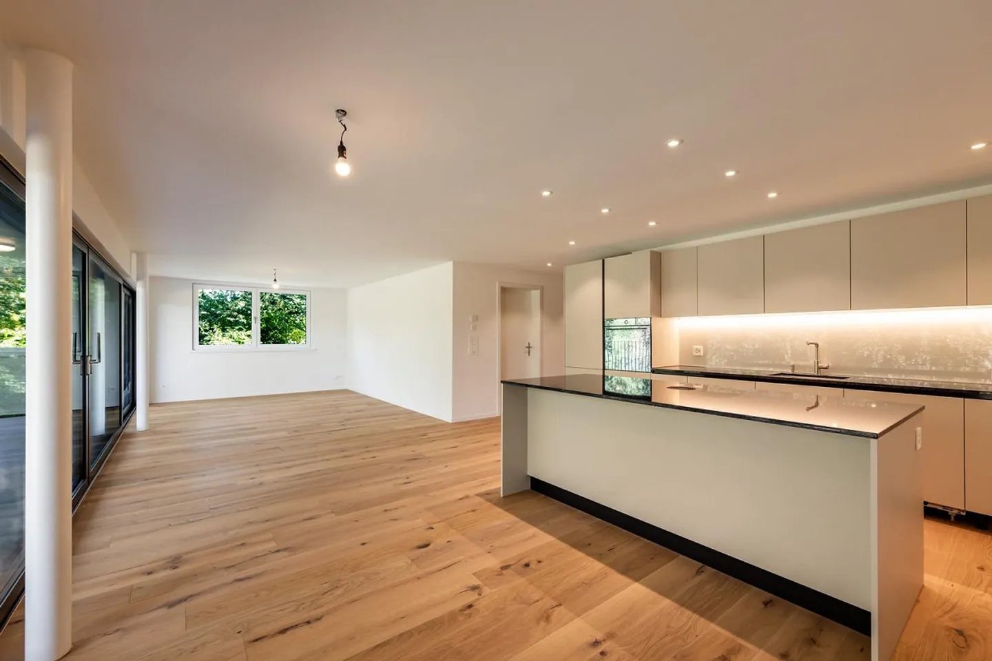 Modernes Apartment in Gwatt - Foto 2 von 13