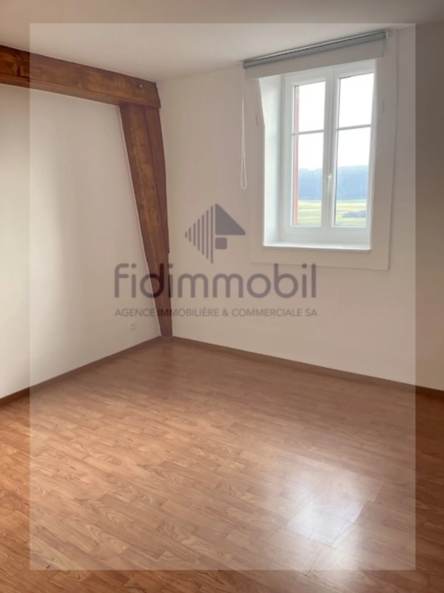 Charmant Appartement 4 Pièces - Photo 4 sur 5