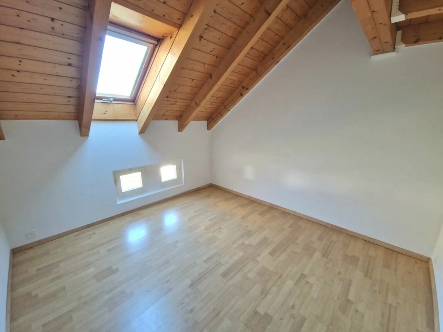 Appartamento duplex 3 1/2 stanze con galleria - Foto 4 di 10