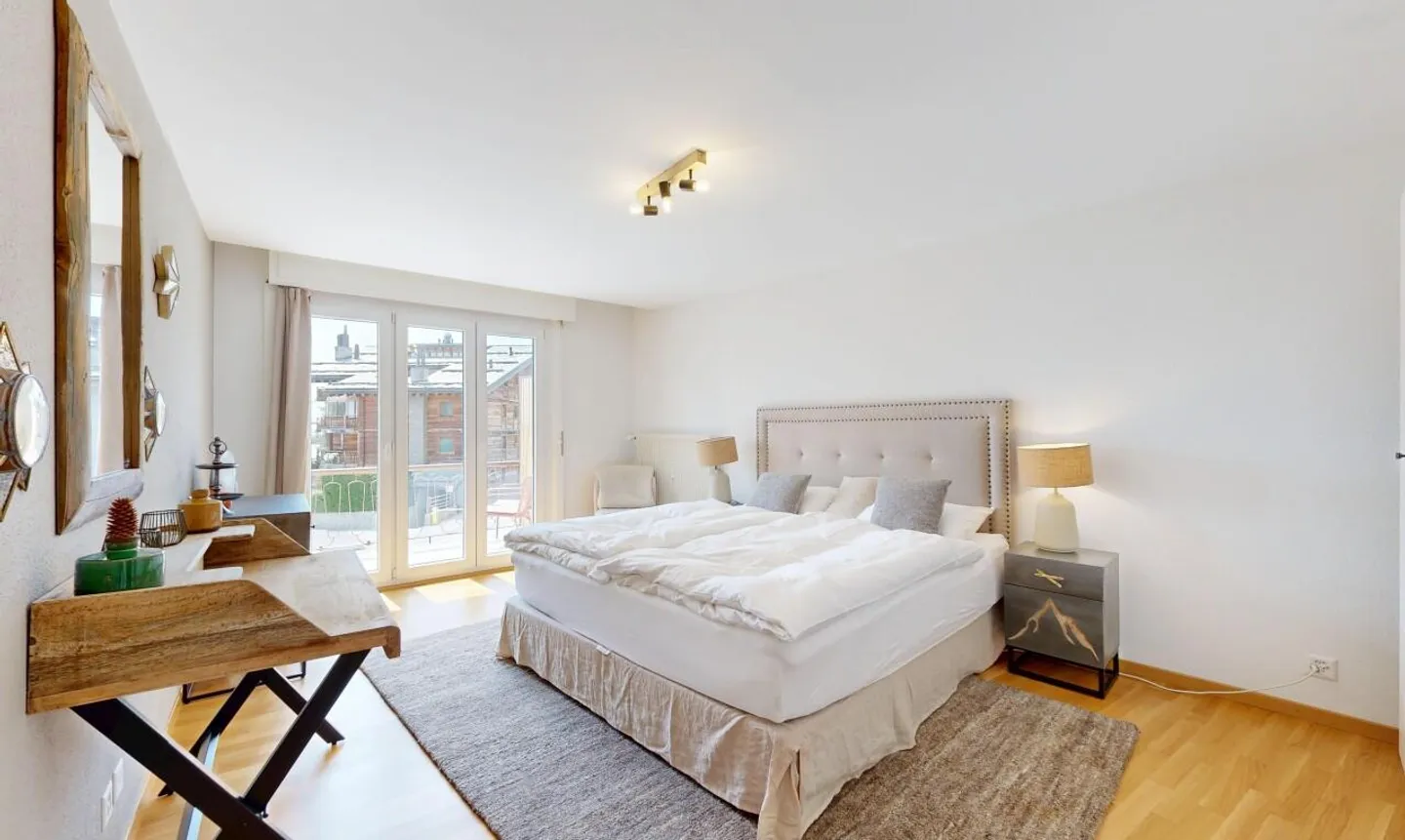 Magnifique 2.5 pièces rénové avec vue sur les montagnes - Photo 8 sur 11