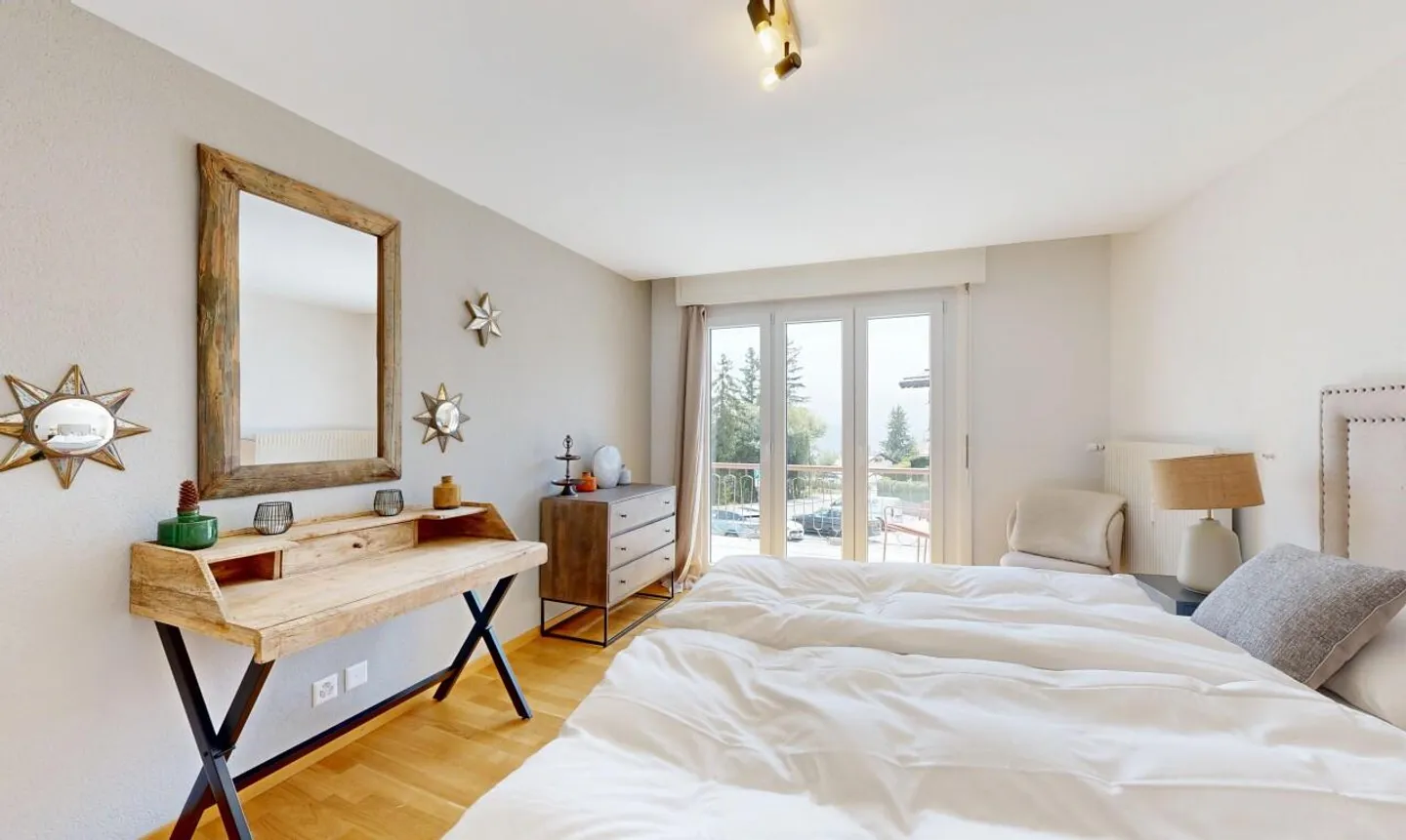 Magnifique 2.5 pièces rénové avec vue sur les montagnes - Photo 9 sur 11