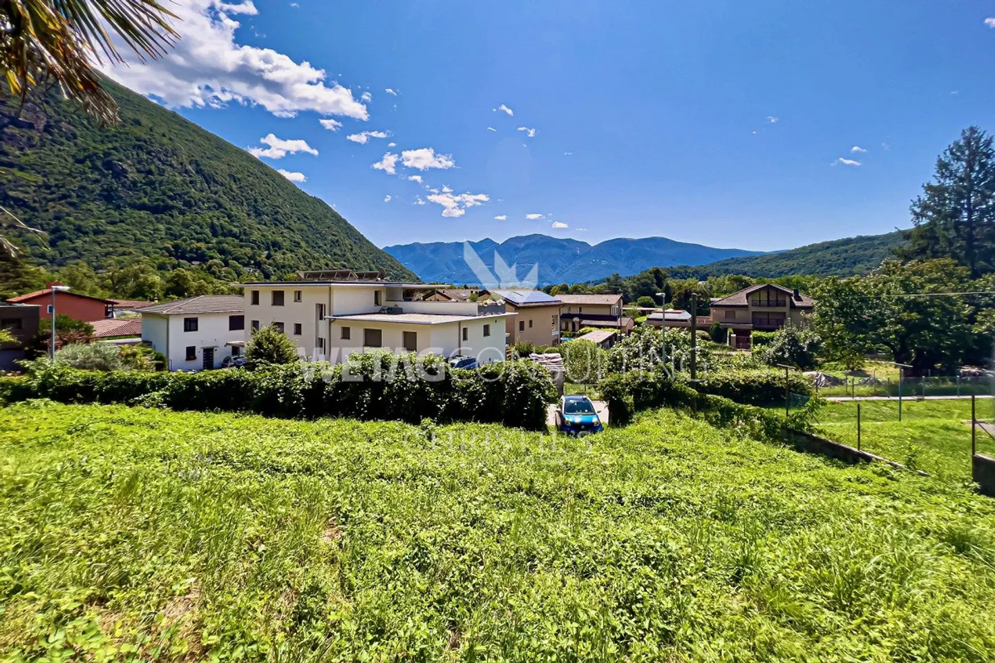 Beautiful building land in Tegna for sale with excellent open view towards Lake Maggiore - Photo 2 of 10