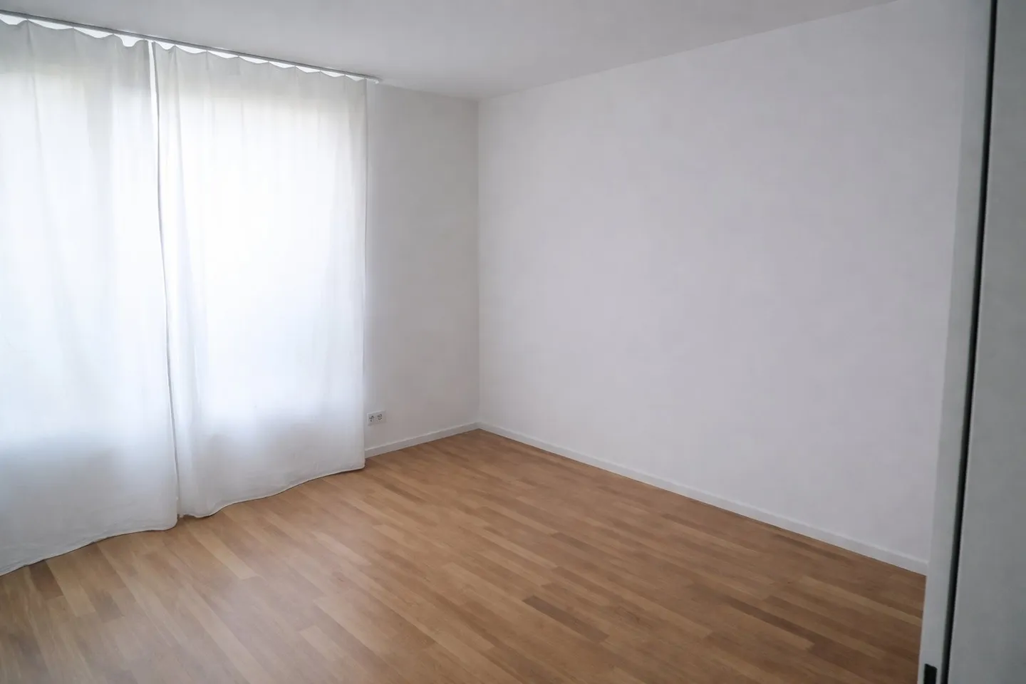 Spacious, bright apartment in a quiet location - Photo 5 of 8