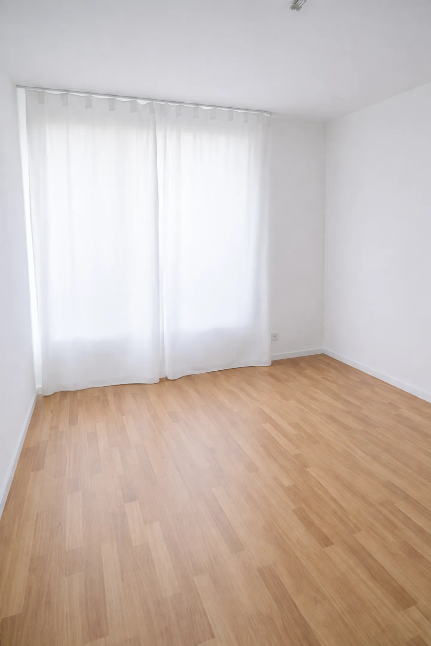 Spacious, bright apartment in a quiet location - Photo 6 of 8