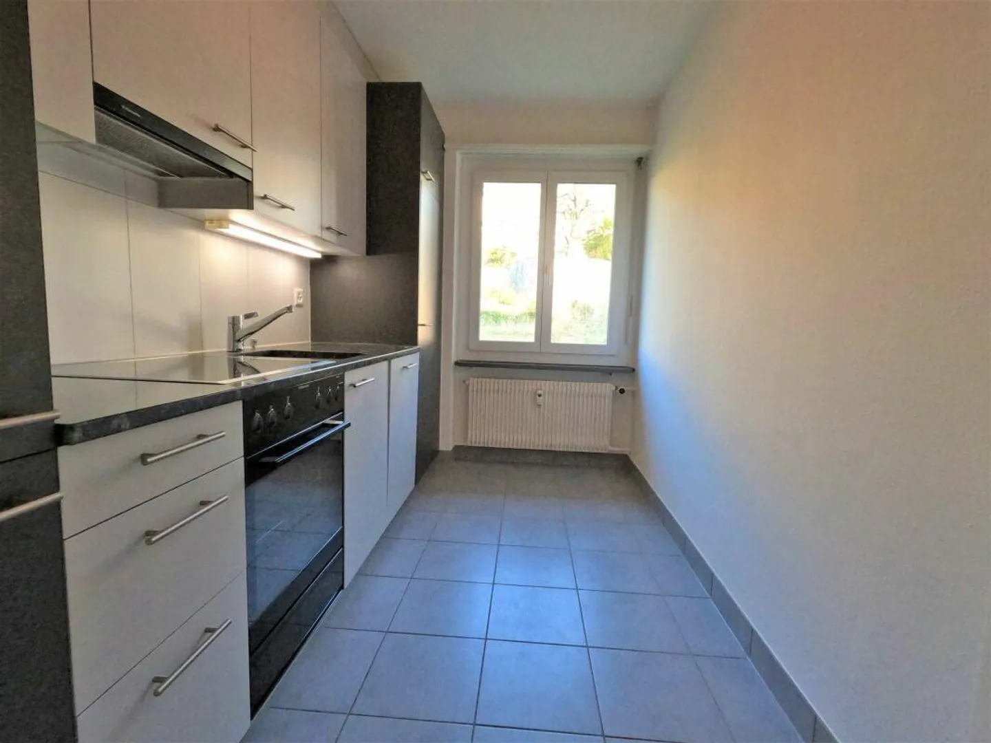 Charmante 2.5-Zimmer-Wohnung - Foto 3 von 6