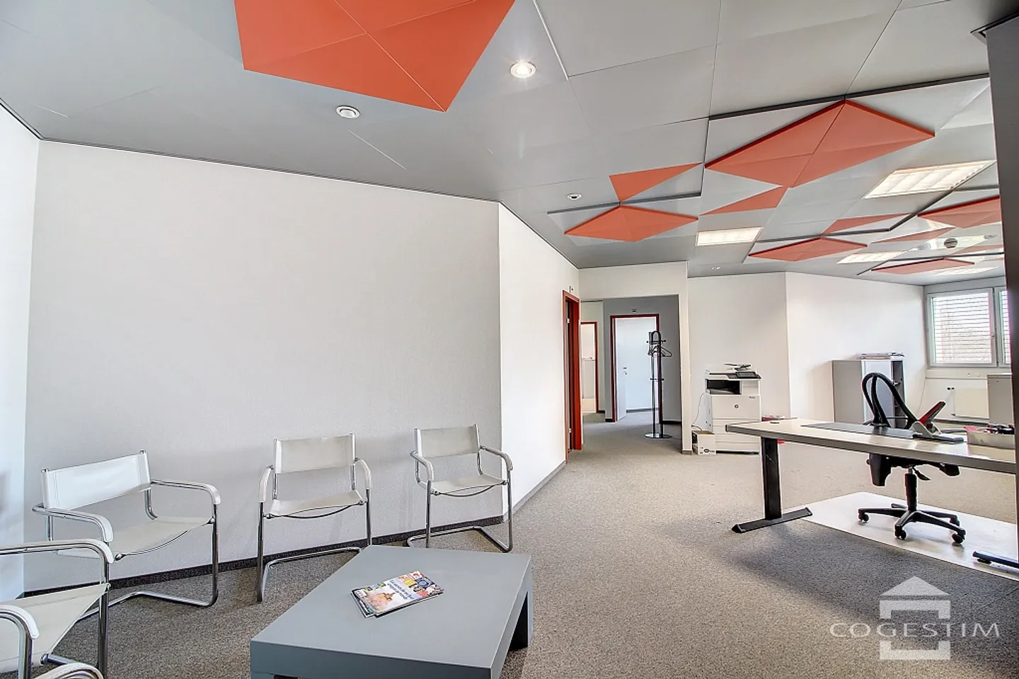 Espace Bureau Commercial - Photo 2 sur 9