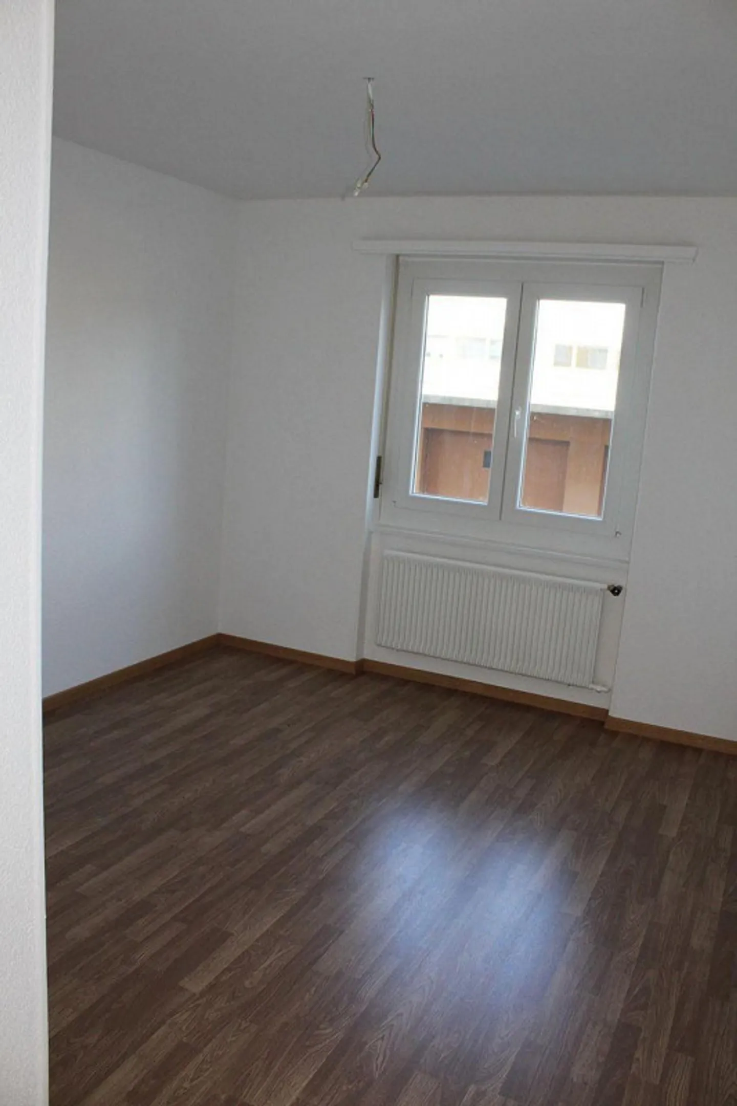 Appartamento con 3 stanze appena ridipinto a Courgenay! - Foto 7 di 9