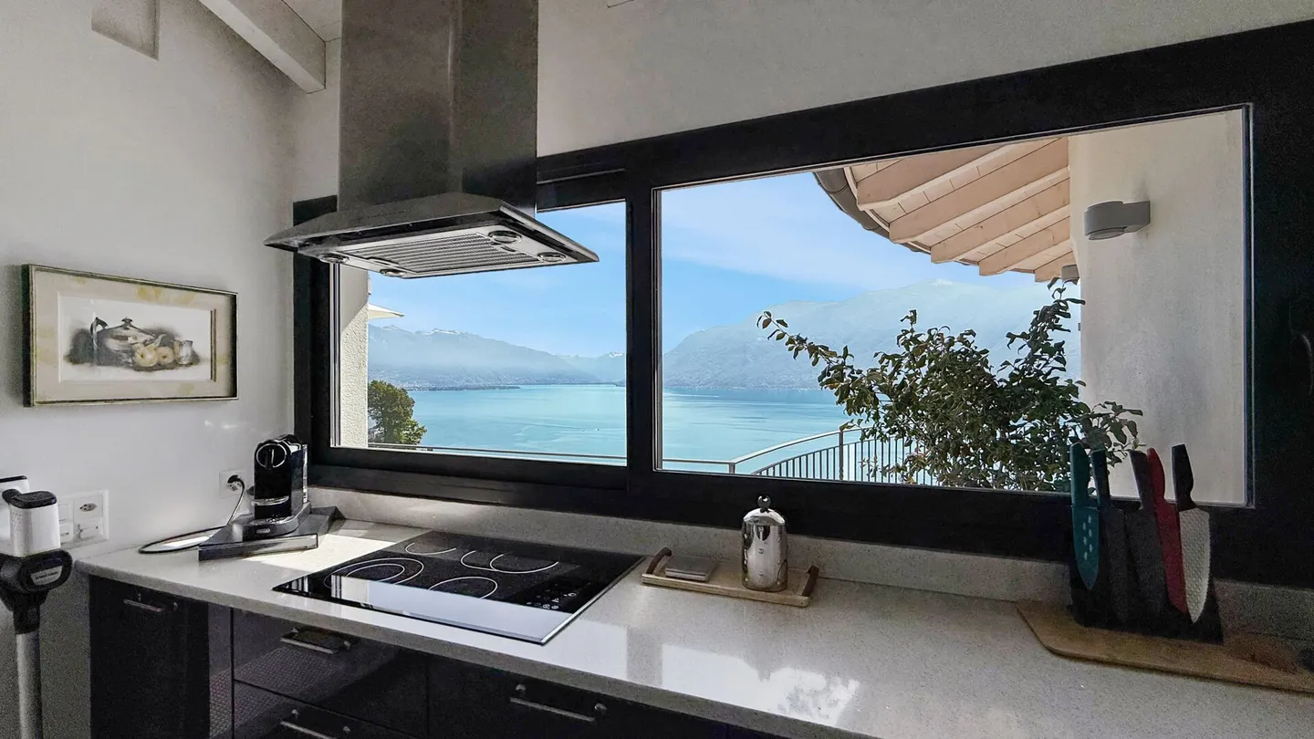 Brissago - Modern Villa with Elevator and Indoor Pool - Photo 4 of 17