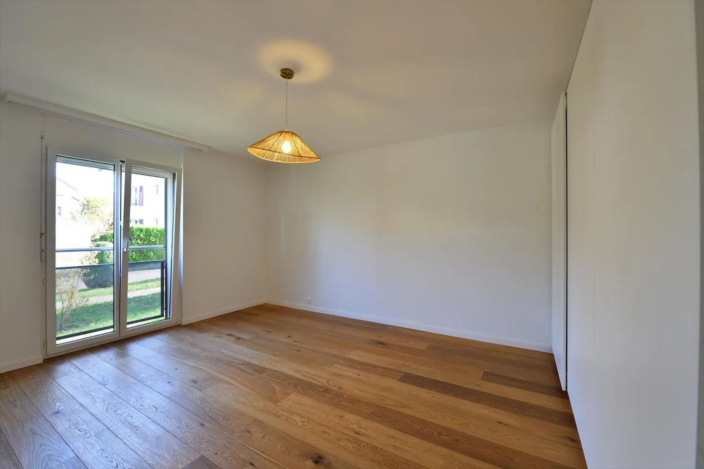 Appartamento con terrazza 5.5 stanze - Foto 4 di 12