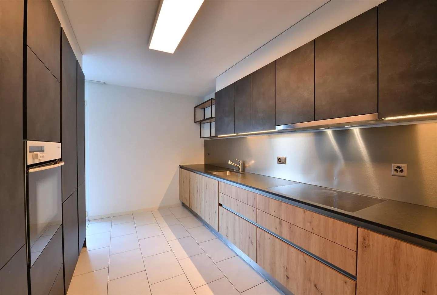 Appartamento con terrazza 5.5 stanze - Foto 5 di 12