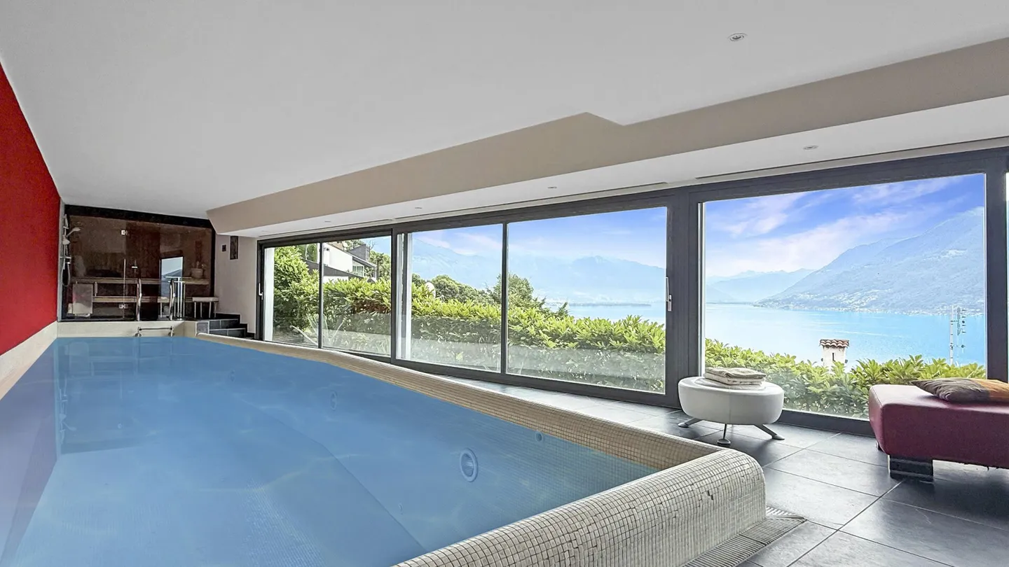 Brissago - Modern Villa with Elevator and Indoor Pool - Photo 13 of 17