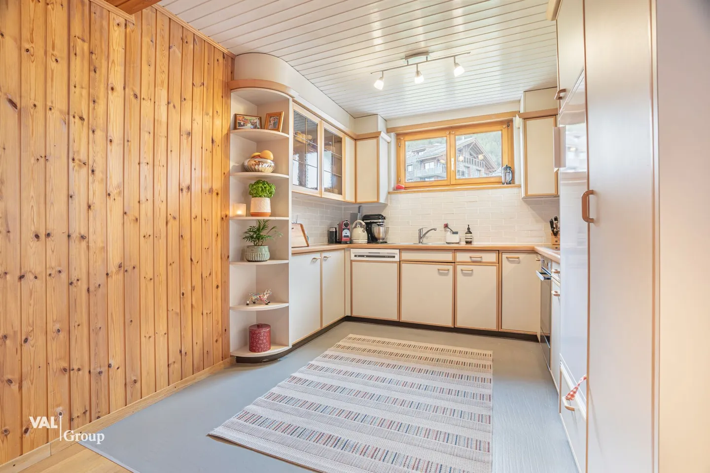 Charmante Chalet-Stil Wohnung - Foto 4 von 16