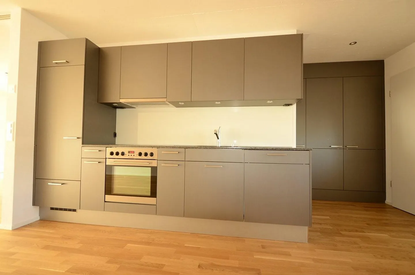 Open Living Space in Liebefeld - Photo 2 of 7