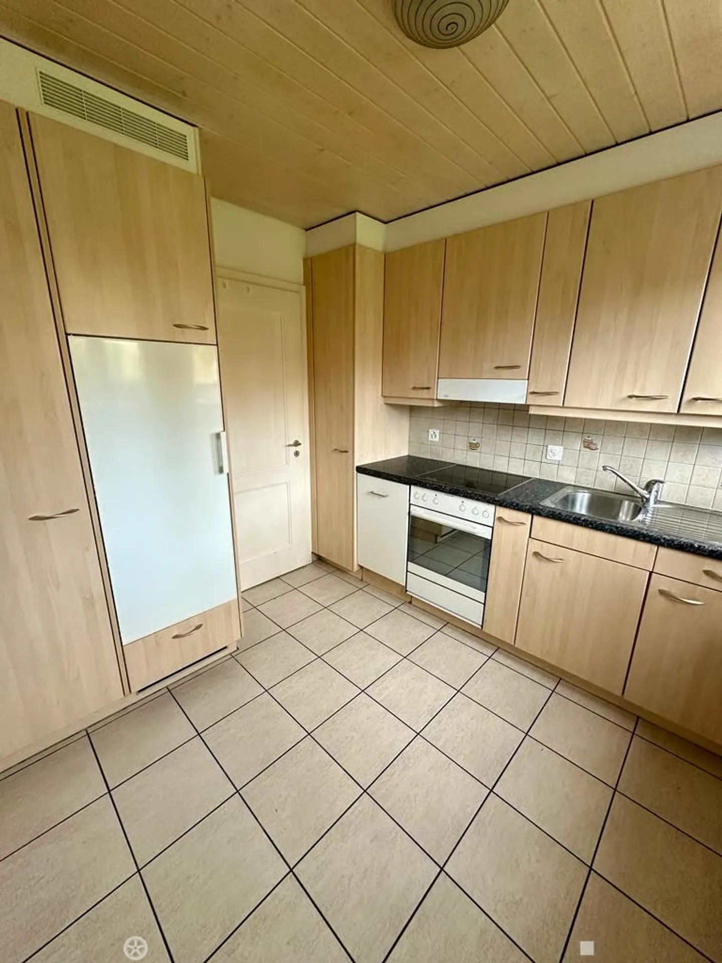 3-room apartment in housing cooperative - Photo 3 of 7
