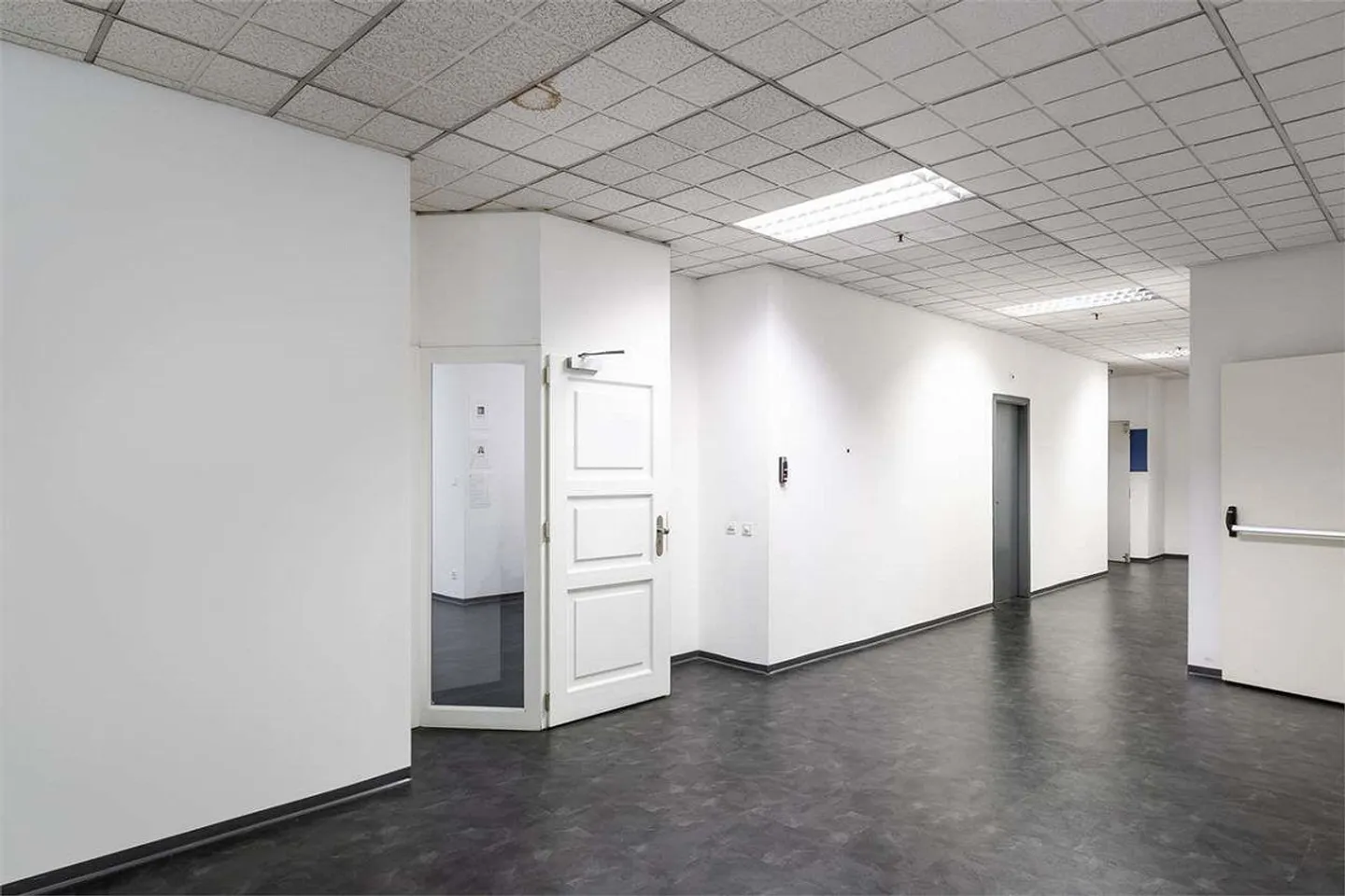 Ufficio spazioso in affitto al Centro Galleria 1 - Foto 6 di 13