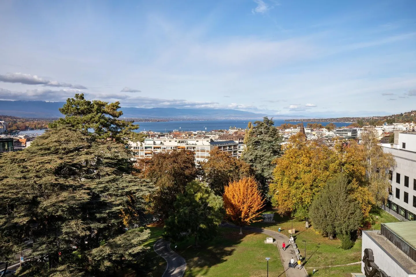 Dachgeschosswohnung mit Seeblick - Foto 1 von 13