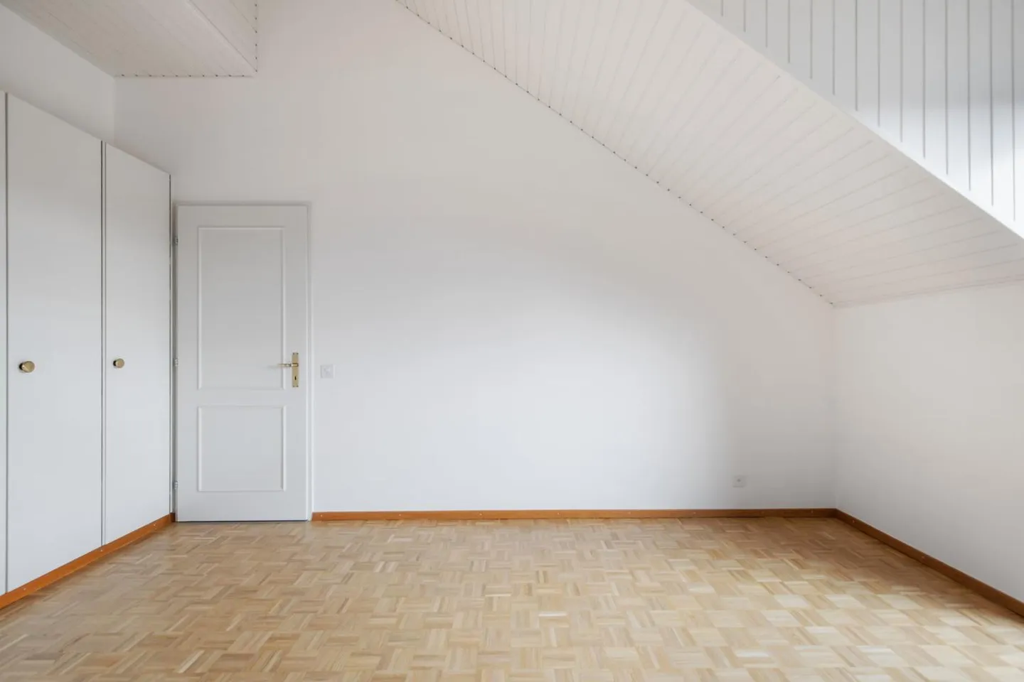 Dachgeschosswohnung mit Seeblick - Foto 8 von 13