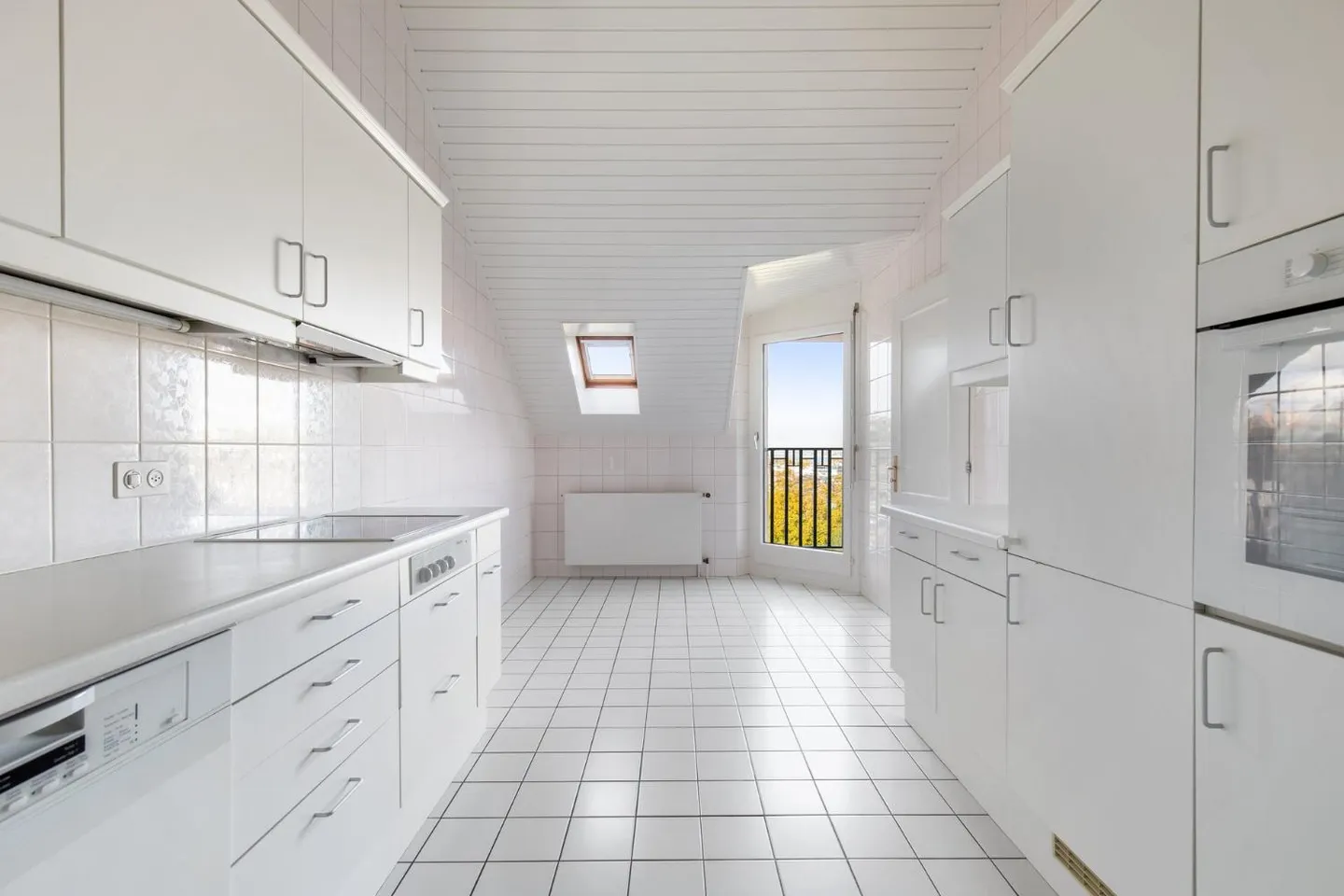 Dachgeschosswohnung mit Seeblick - Foto 4 von 13