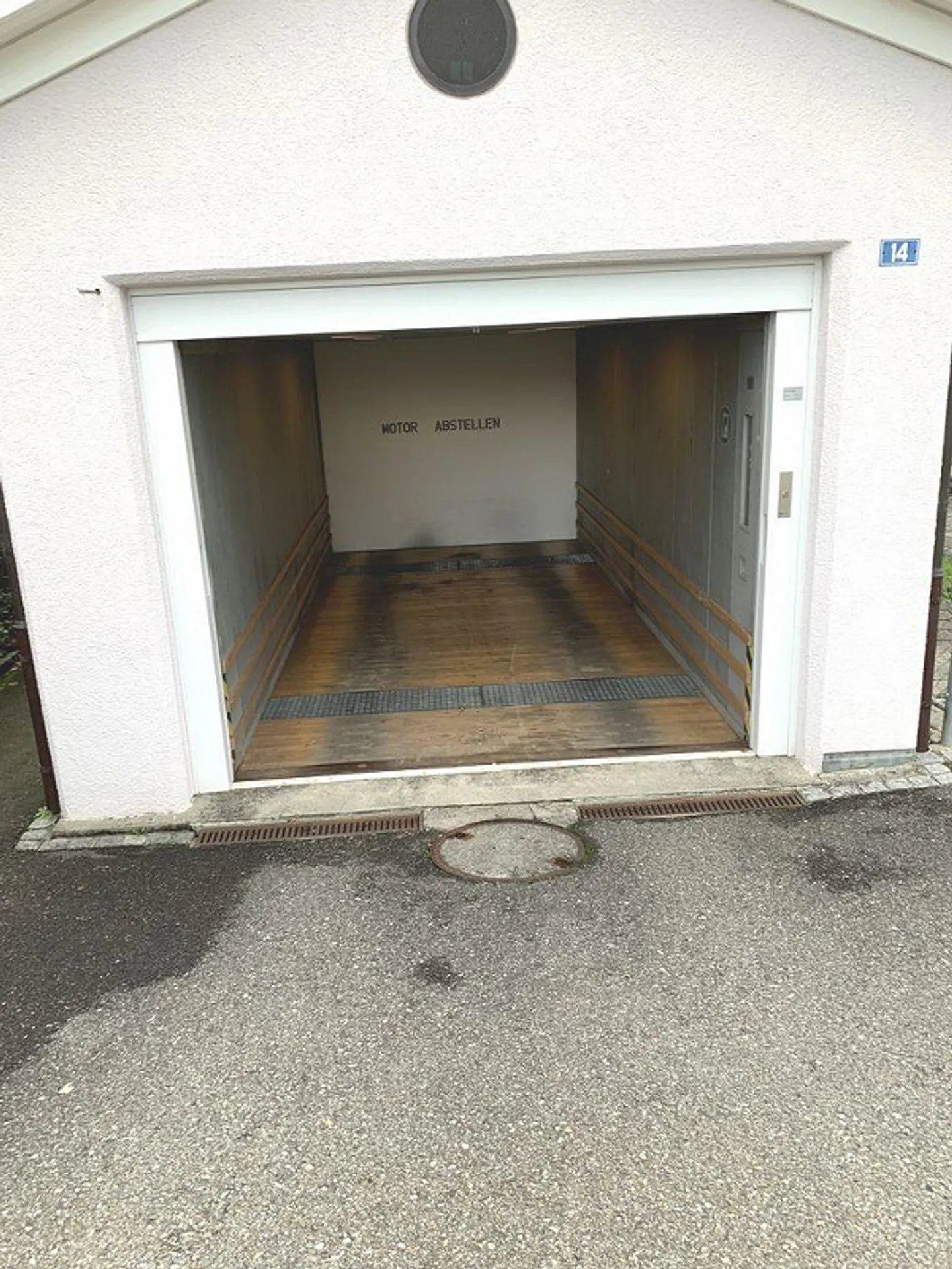 Posto auto sotterraneo in affitto nel centro di Weinfelden - Foto 3 di 8