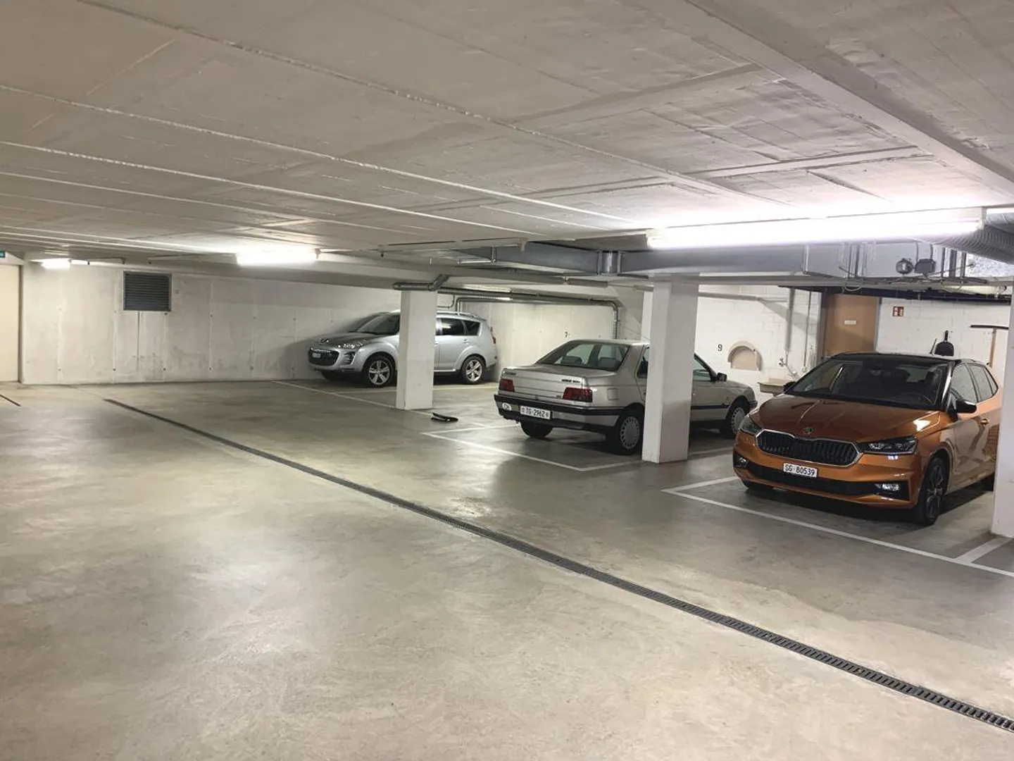 Posto auto sotterraneo in affitto nel centro di Weinfelden - Foto 6 di 8