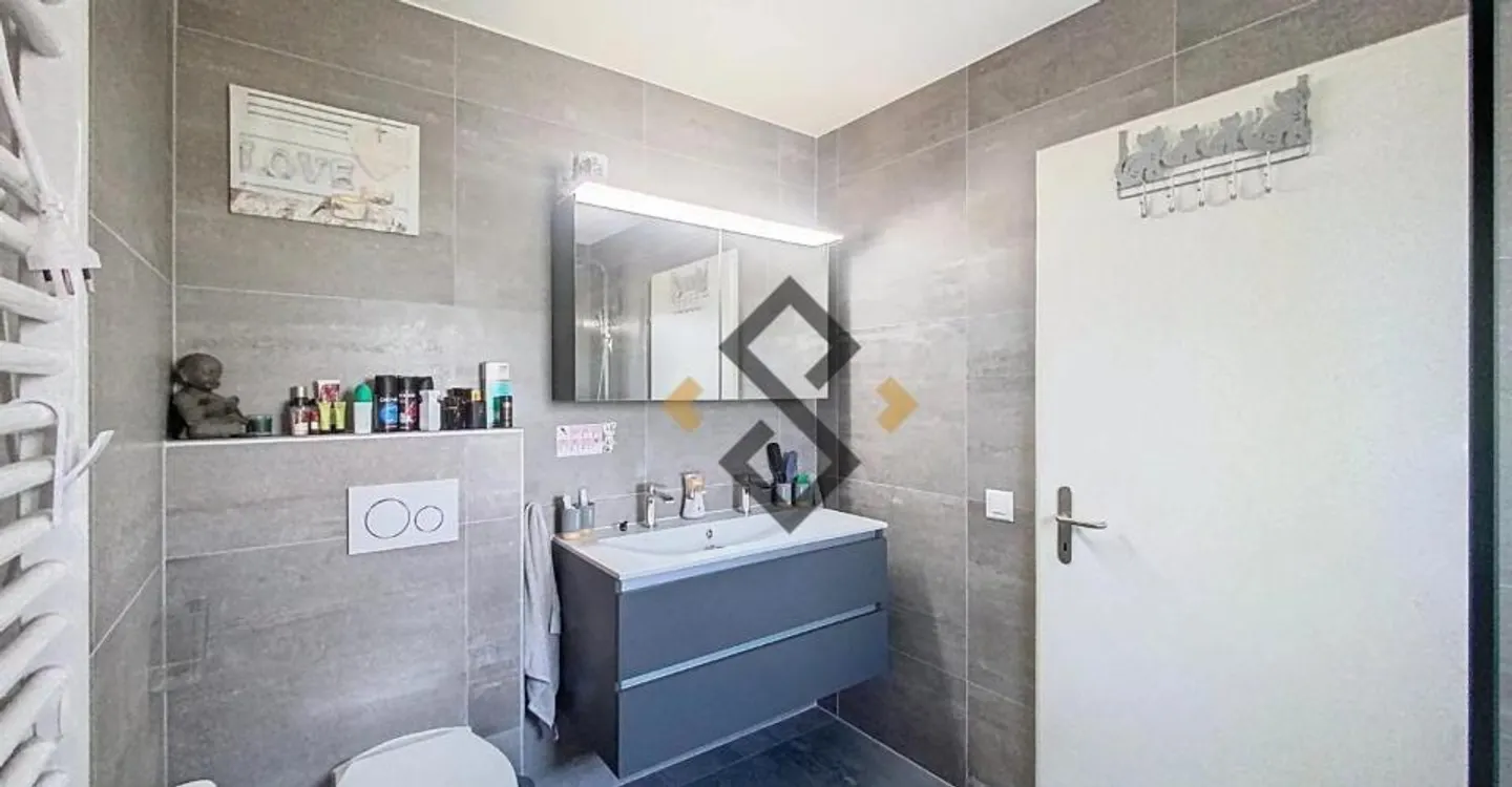 EXKLUSIVITÄT? Wunderschöne 4,5-Zimmer-Wohnung in Bossonnens renoviert - Foto 10 von 12