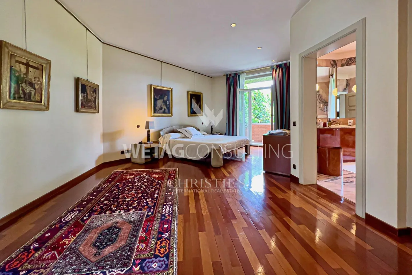 Villa spaziosa e maestosa circondata da spazi verdi a Mendrisio in vendita - Foto 5 di 11